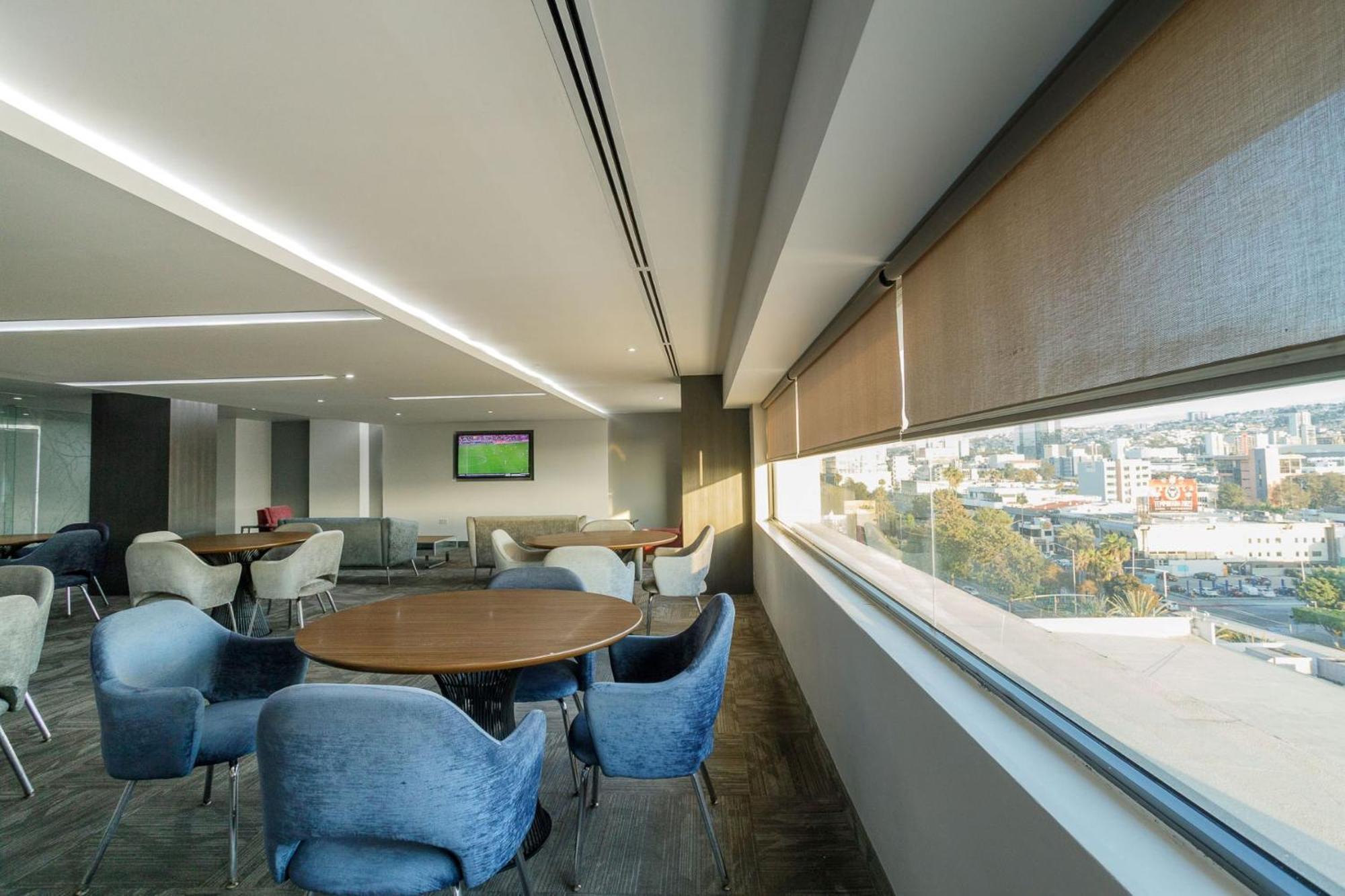 Real Inn Tijuana By Camino Real Hoteles Екстер'єр фото The 10th floor of the building