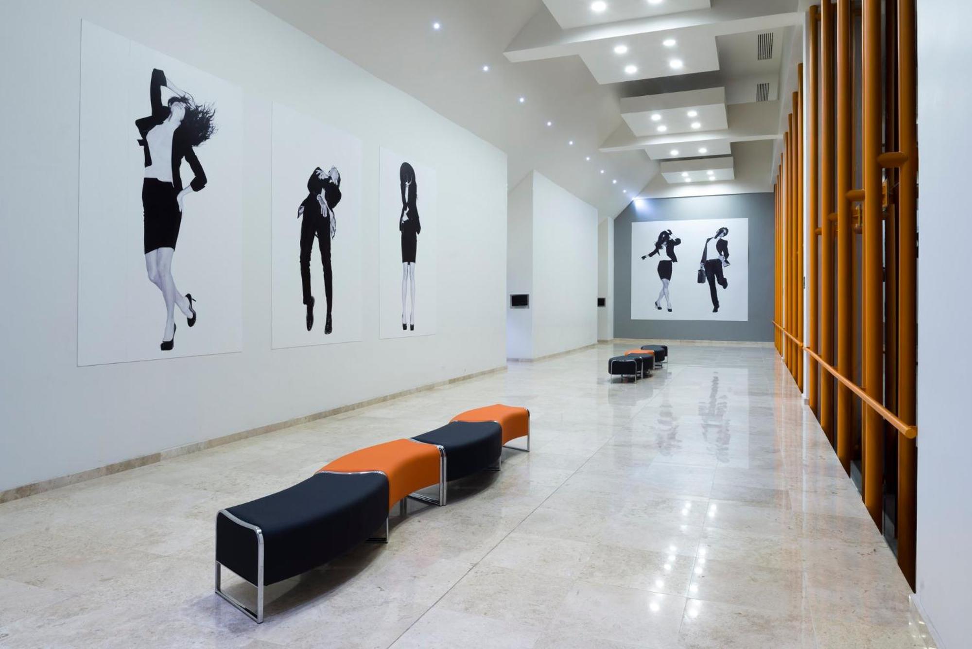 Real Inn Tijuana By Camino Real Hoteles Екстер'єр фото The interior of the gallery